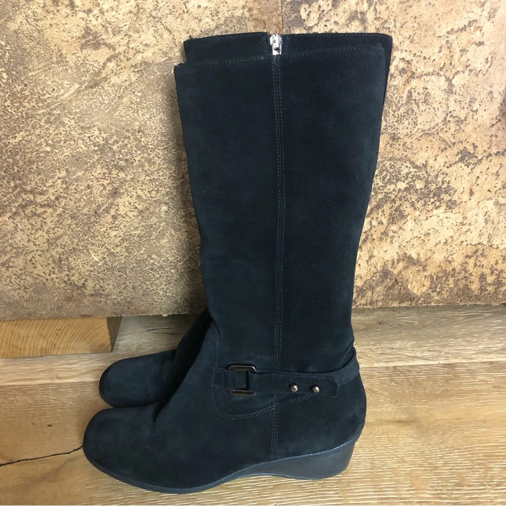 Aquatilia black suede shearling real fur lining boots size 7.5